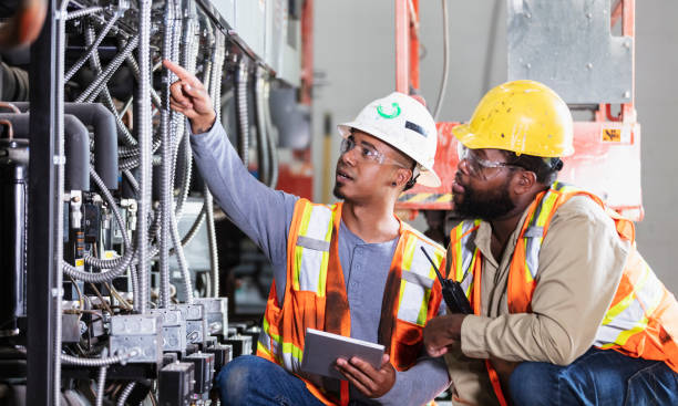 Best Affordable Emergency Electrician  in Waynesboro, MS